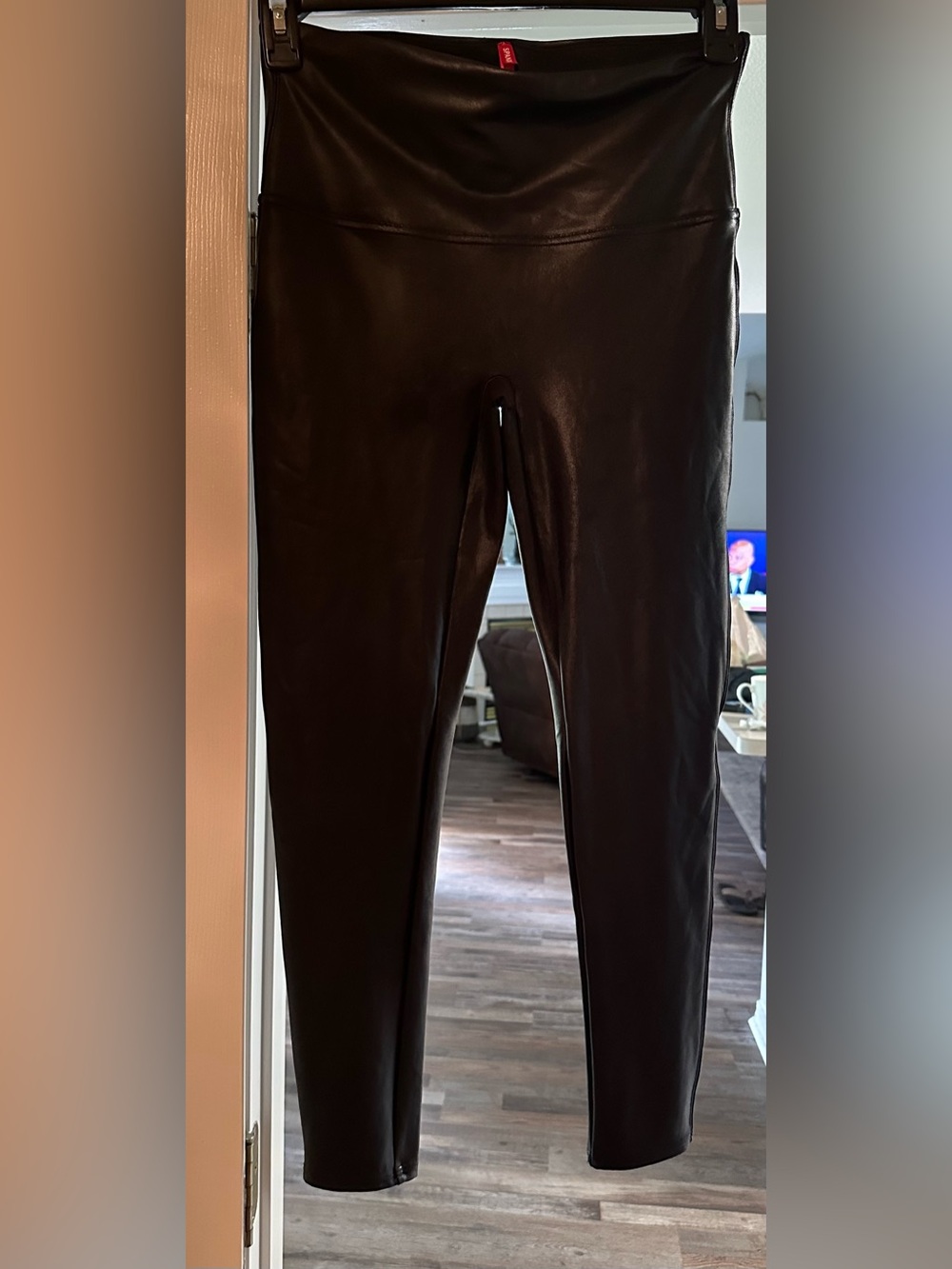 SPANX Black shinny-leggings LIKE NEW XL SPANX
